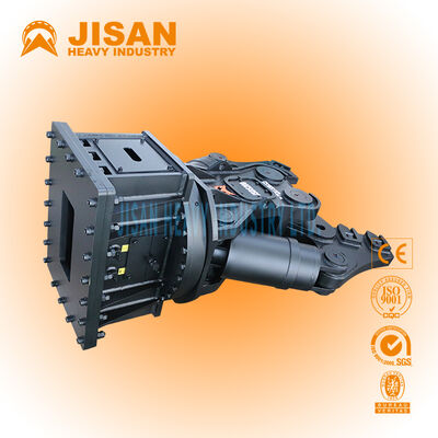 Wytrzymałe nożyce do metalu do koparek, przeznaczone do koparek o masie od 3 do 40 ton, charakteryzujące się szerokim otwarciem szczęk i szybkim czasem cyklu cięcia metalu